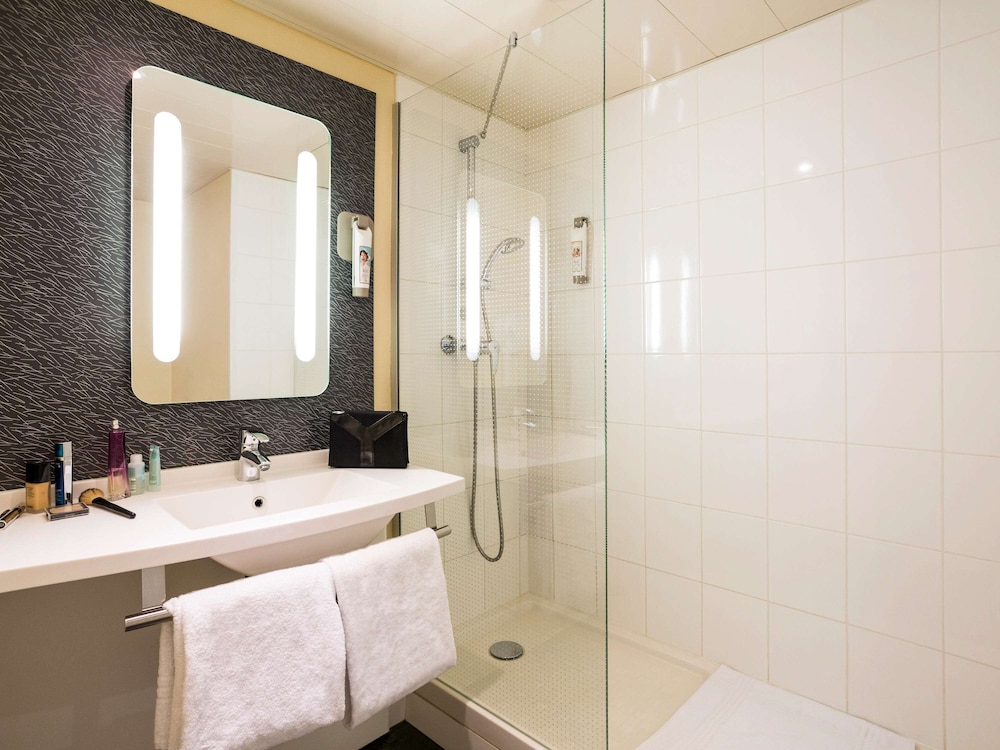Standard Room, 1 Double Bed - Photo 5