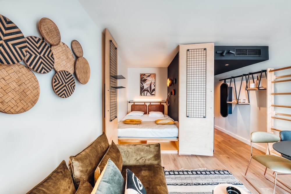 Studio Suite, 1 Queen Bed, Kitchenette photo 3