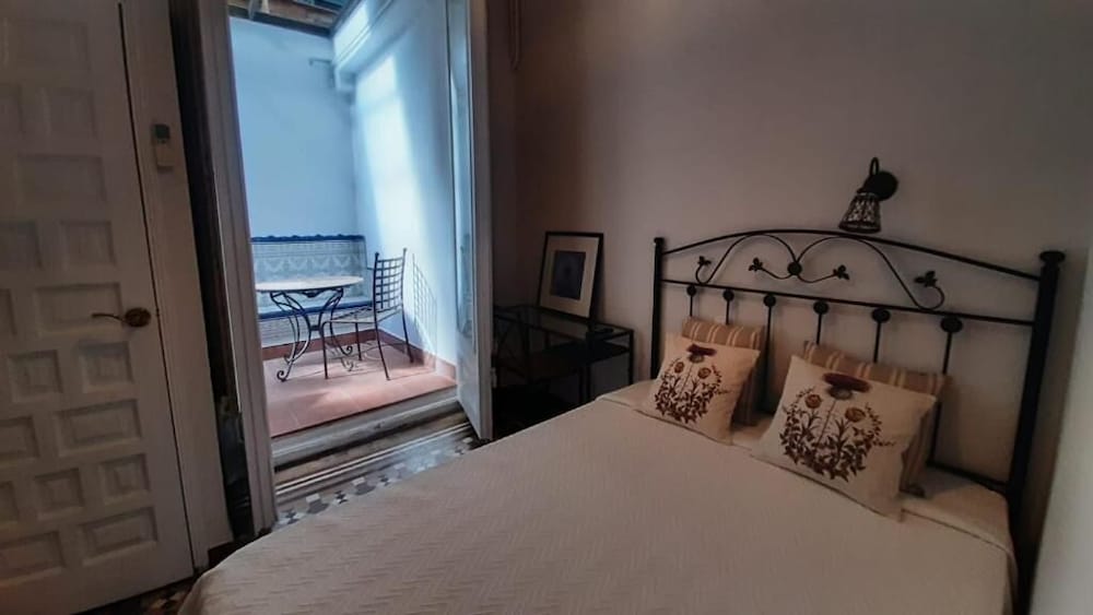 Habitación Pequeña con Terraza (Baño Privado)