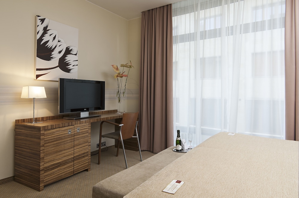 Double Room - Photo 3