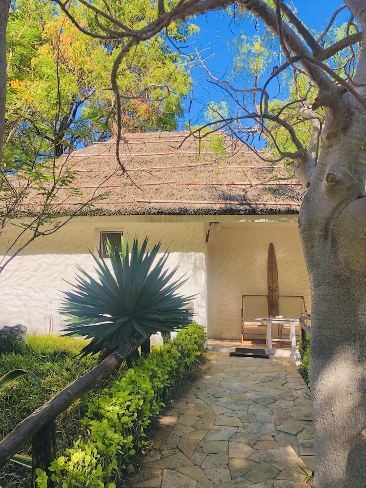 Bungalow (Triple) photo 3