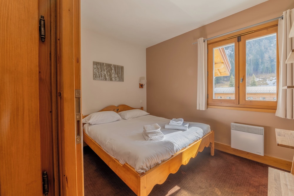 Family Apartment, Multiple Bedrooms (Vallorcine Buet 31 ski in / ski out)