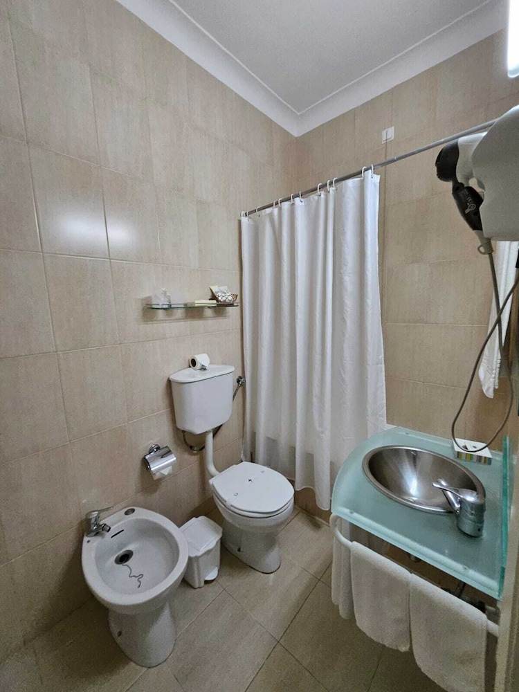 City Room photo 2