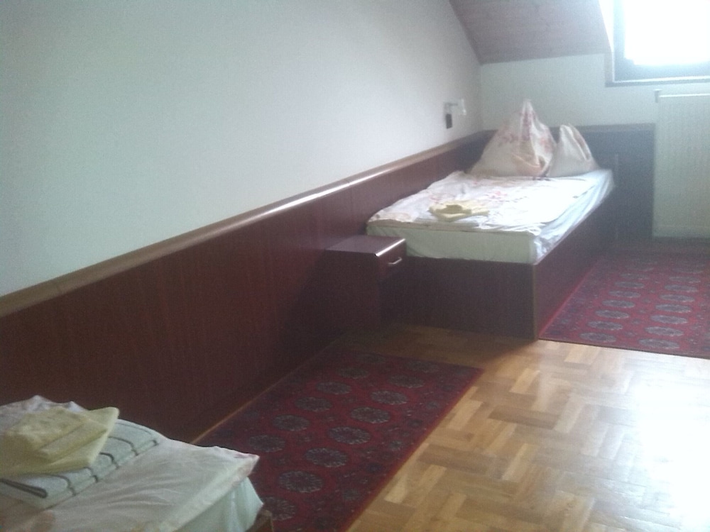 Twin Room photo 2