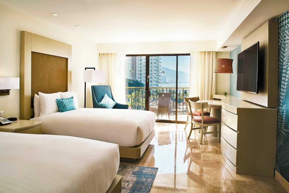Panoramic Room, 1 King Bed with Sofa bed, Ocean View