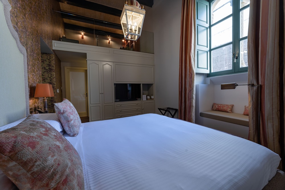 Suite (Aragona)