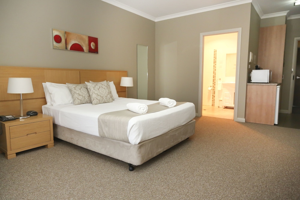 Studio Suite photo 1