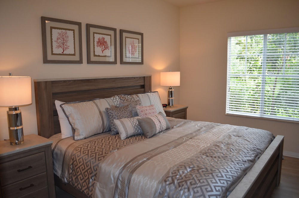 Luxury Condo, Multiple Beds, Non Smoking, Garden View photo 1