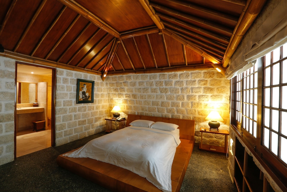 Spa Immersion And Room Package photo 2