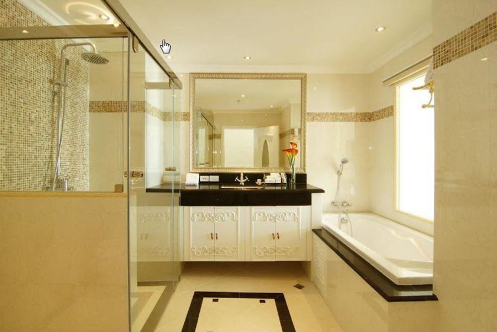 Deluxe Twin Room - Photo 6