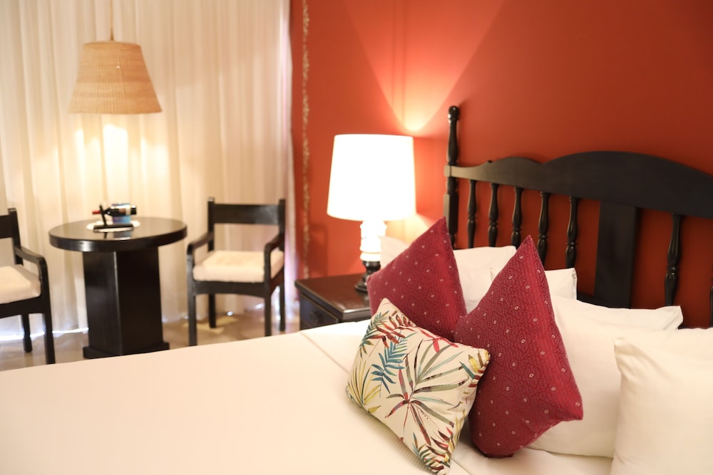 Panoramic Room, 1 King Bed, City View (Plus) - Photo 4