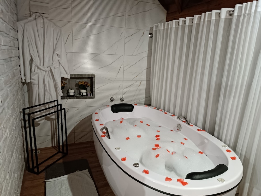 Romantic Chalet photo 3