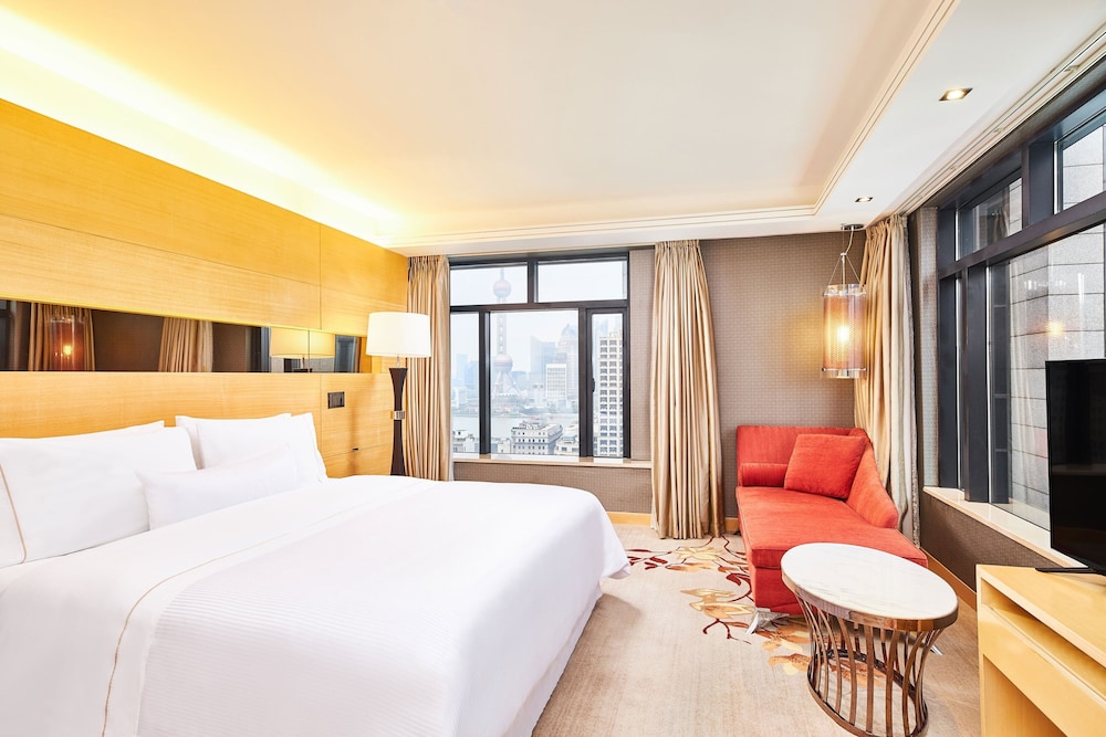 Room, 1 King Bed, Tower photo 3