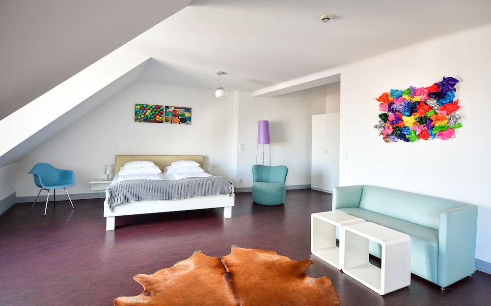 Penthouse, Terrace, City View (Zebra)
