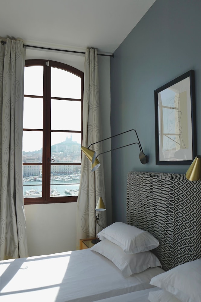 Standard Double Room, Sea View - Photo 15