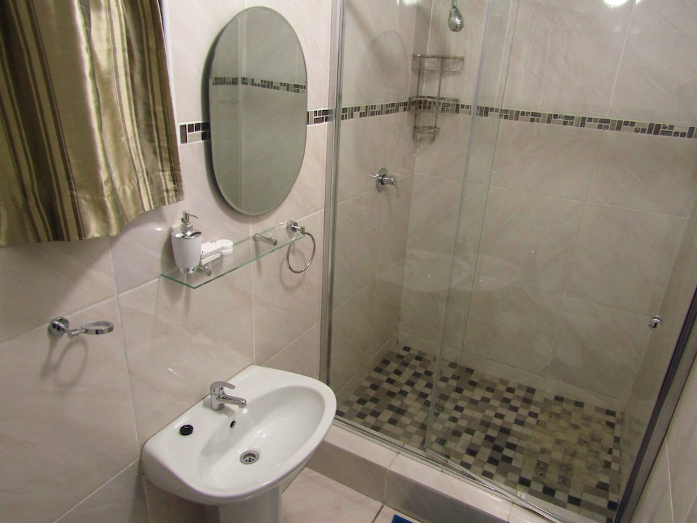 Executive Double or Twin Room photo 3