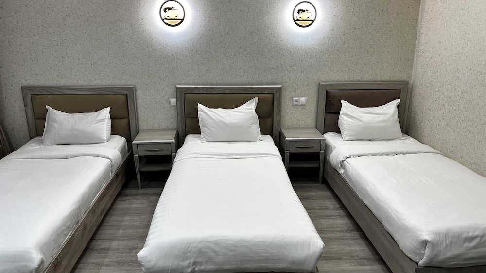 Deluxe Triple Room, Garden View