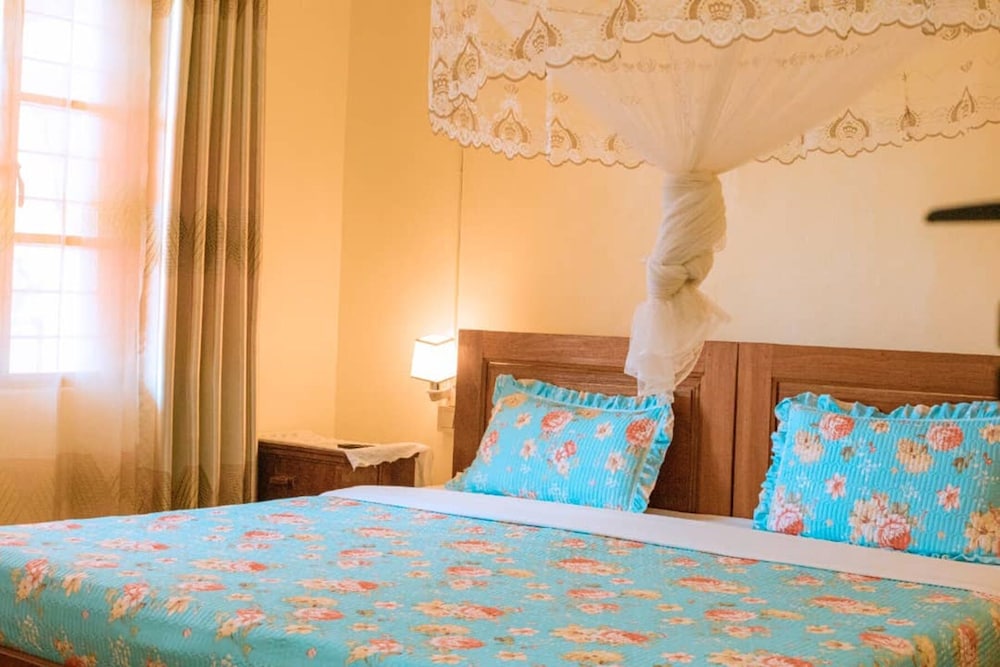 Deluxe Double or Twin Room, Balcony, Lake View photo 1