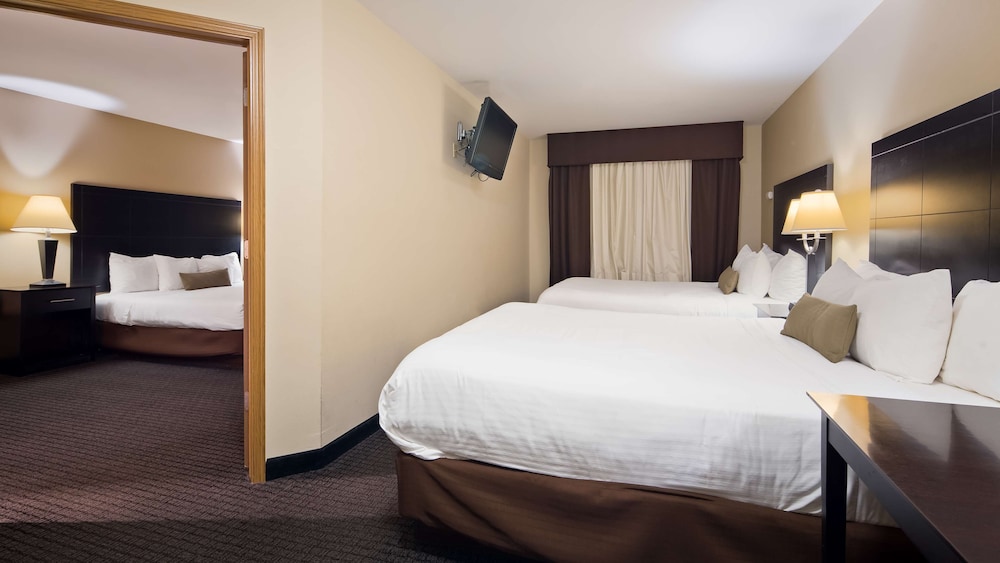 Suite, Multiple Beds, Accessible, Non Smoking - Photo 2