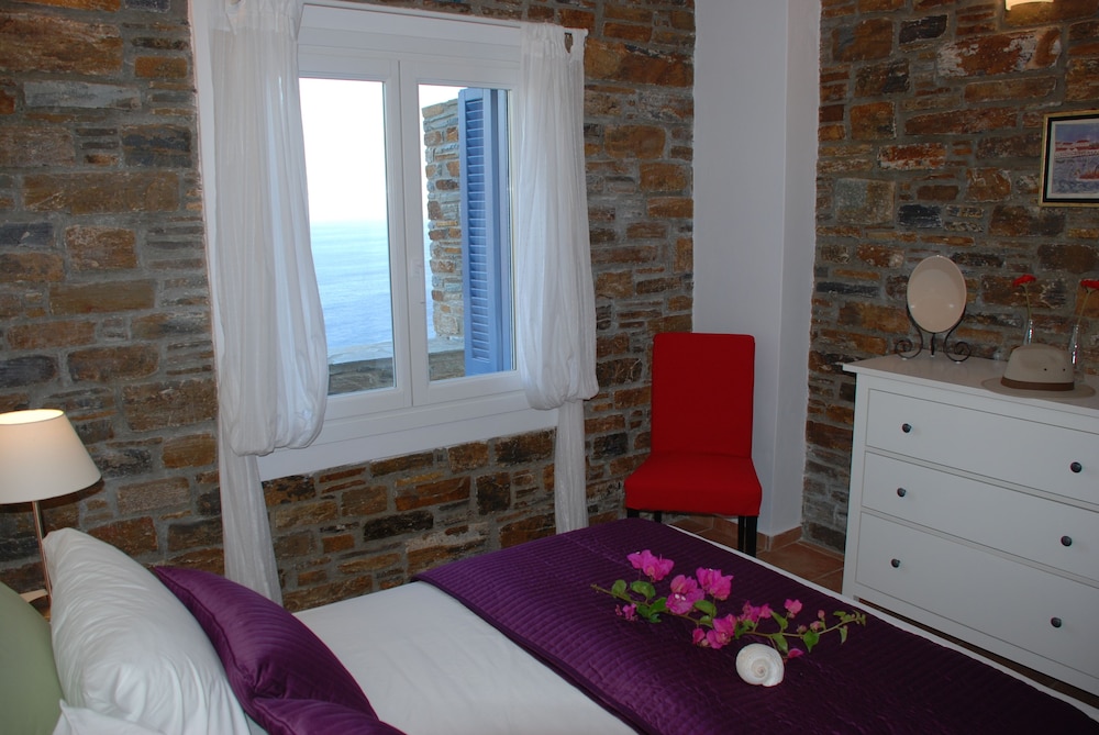 Suite, 1 Bedroom photo 2