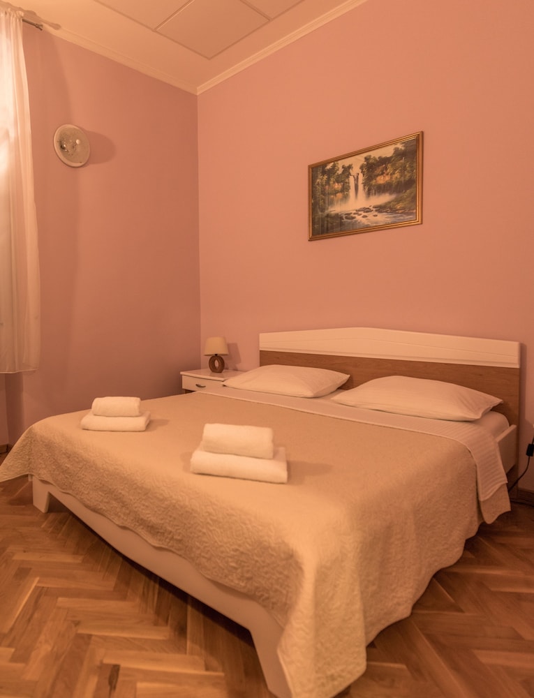 Basic Single Room photo 1