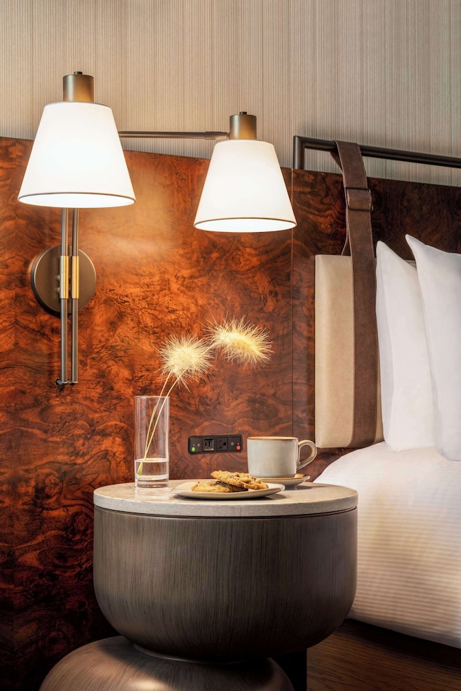 Room, 2 Queen Beds, Accessible (Mobility, Roll-In Shower) photo 3