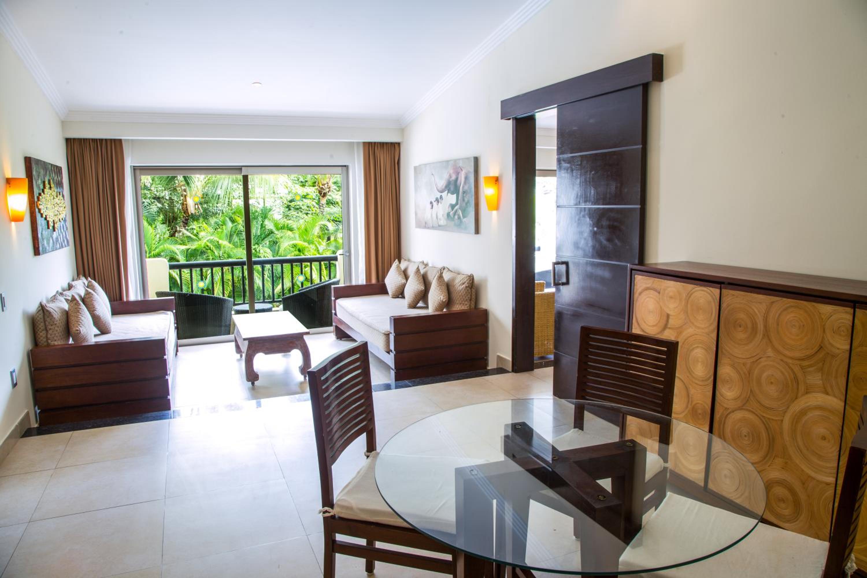 Hacienda One Bedroom Suite (3 Adults) photo 2