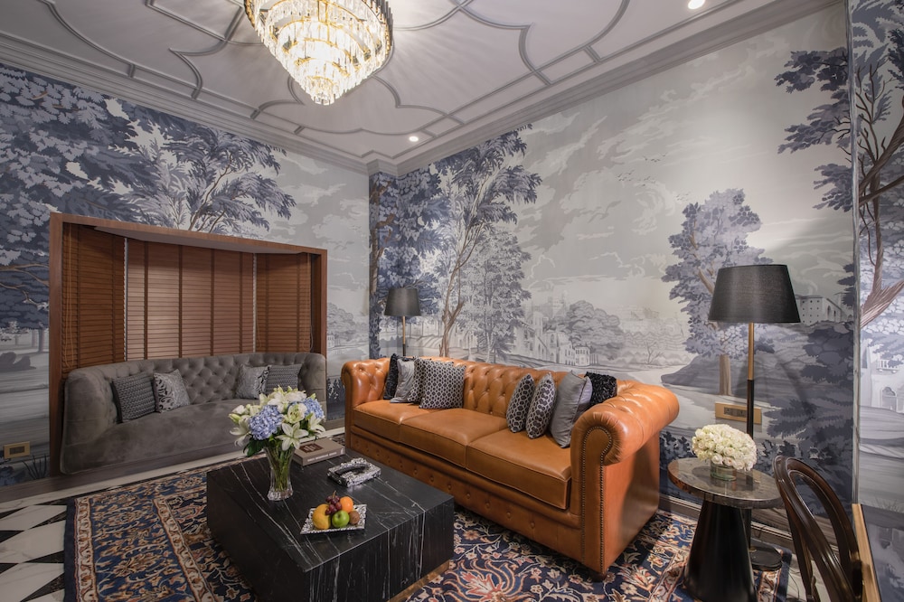 Luxury Suite, Non Smoking (Heritage)