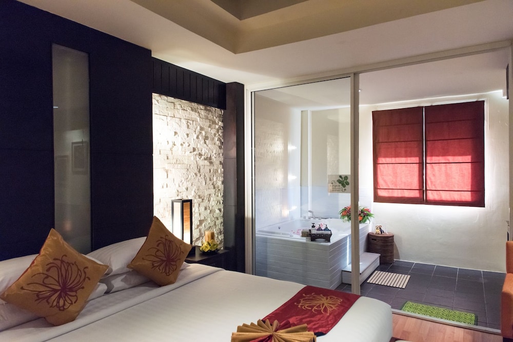 Luxury Suite photo 3