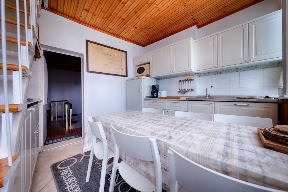 Triple Room, Ensuite photo 2