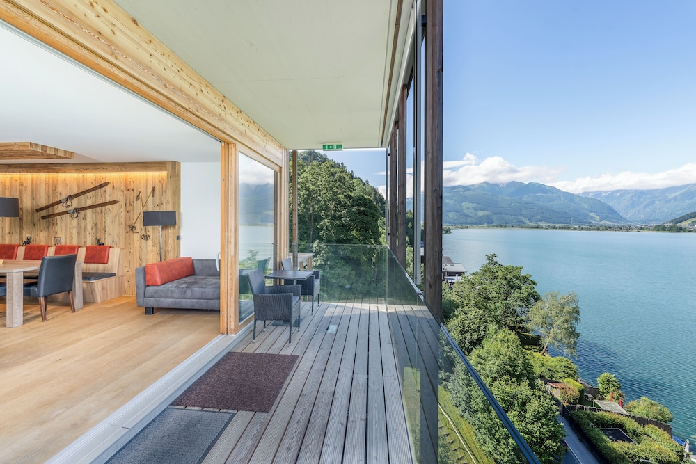 Superior Penthouse, 3 Bedrooms (BV7.1 / Excl. 215 EUR cleaning fee) photo 1