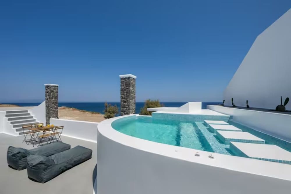 Ng Thalassa With Private Hot Tub