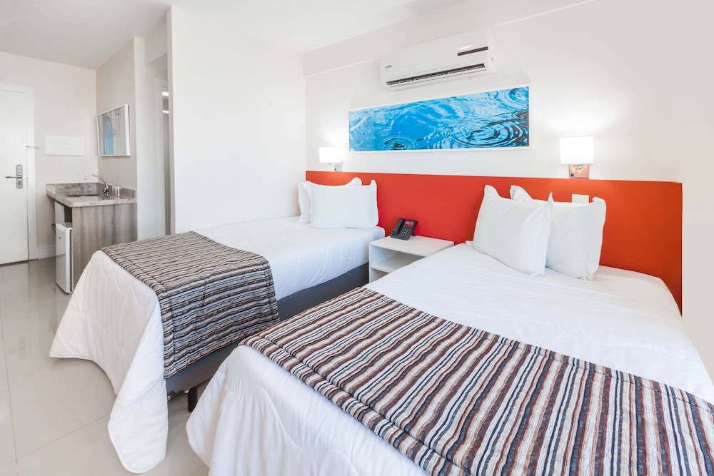 Deluxe Twin Room, 2 Twin Beds photo 3