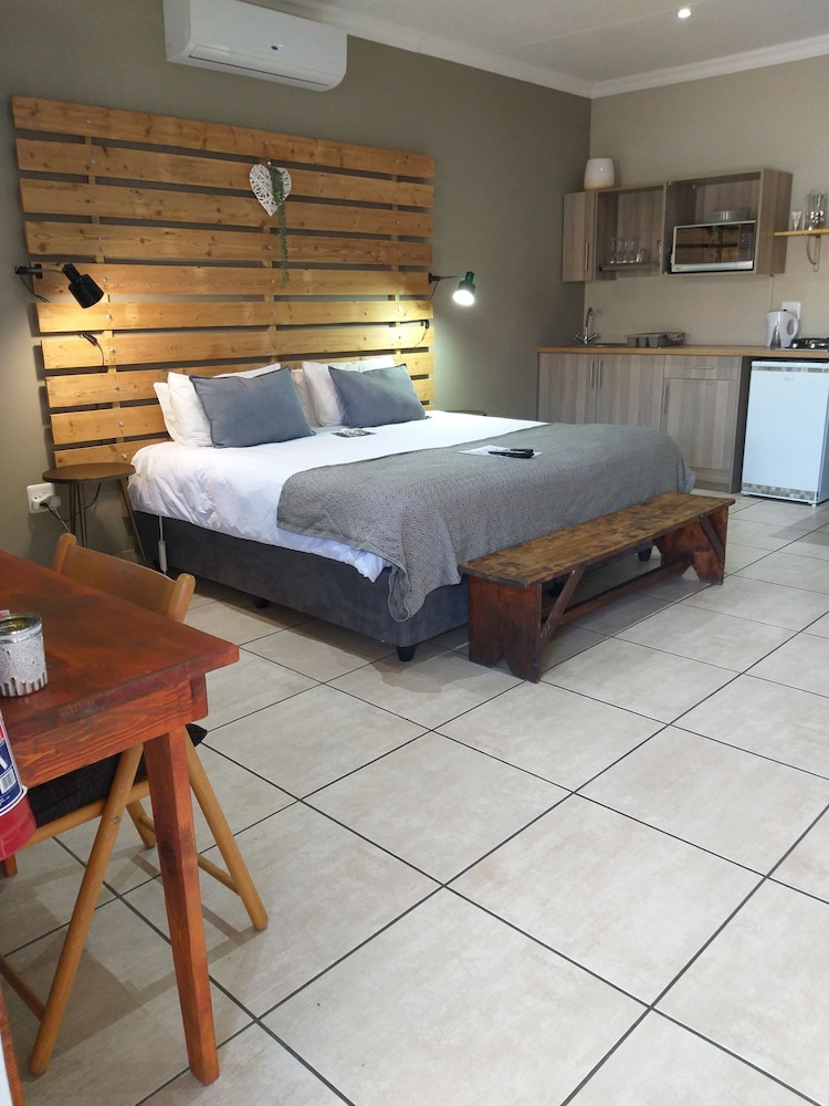 Self-catering Unit 6 photo 2