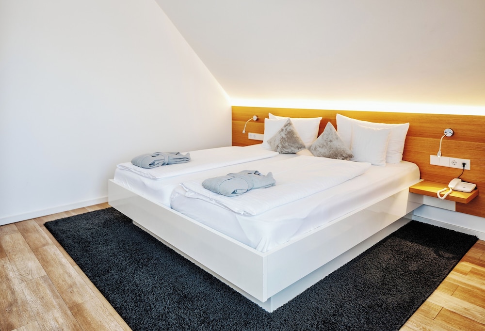 Deluxe Double Room - Photo 1