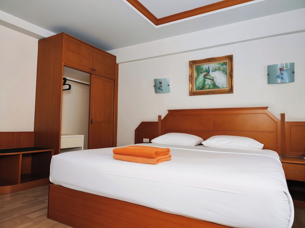 Deluxe Room, 1 King Bed