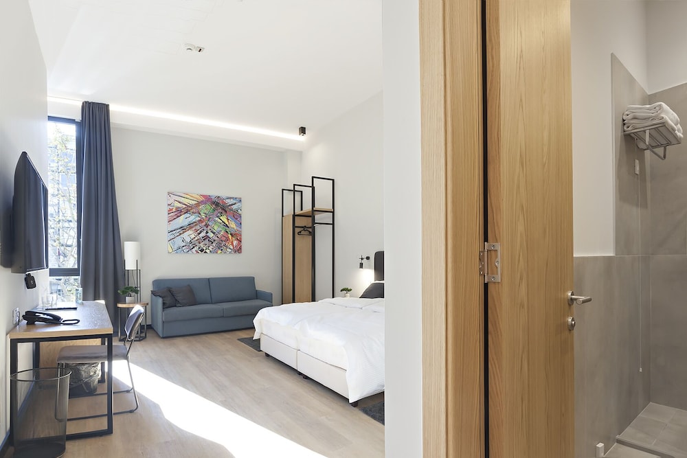 Deluxe Quadruple Room photo 3