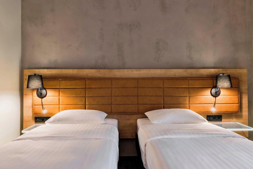 Room, 2 Twin Beds - Photo 2