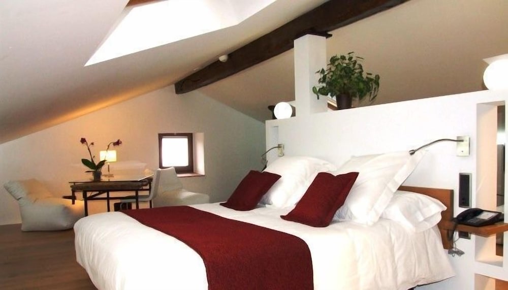 Comfort Suite, 1 Bedroom, Mountain View photo 3