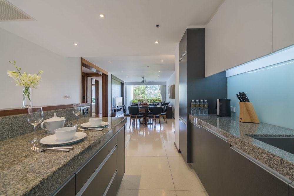Two Bedroom Residence - Photo 3