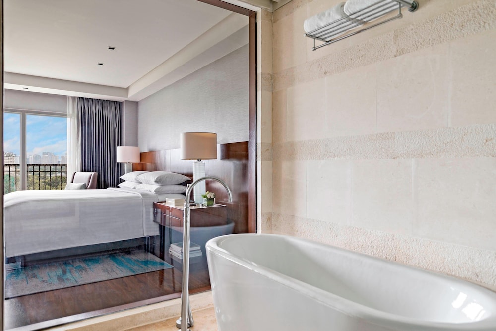 Junior Suite, 1 Bedroom - Photo 4