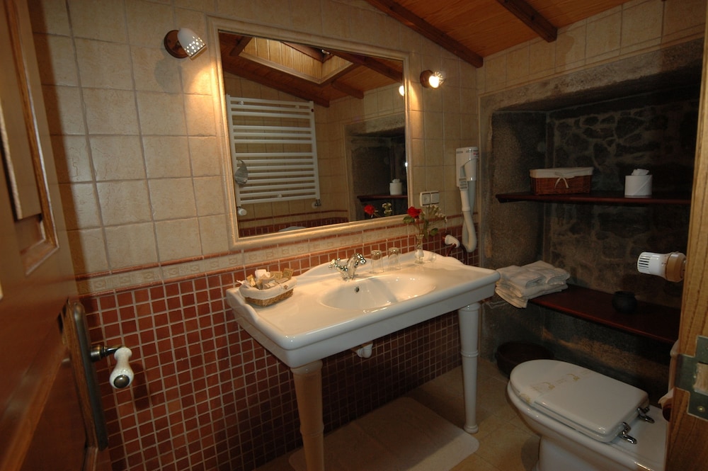 Habitación N.2, 1 cama de matrimonio, abuhardillada baja photo 2