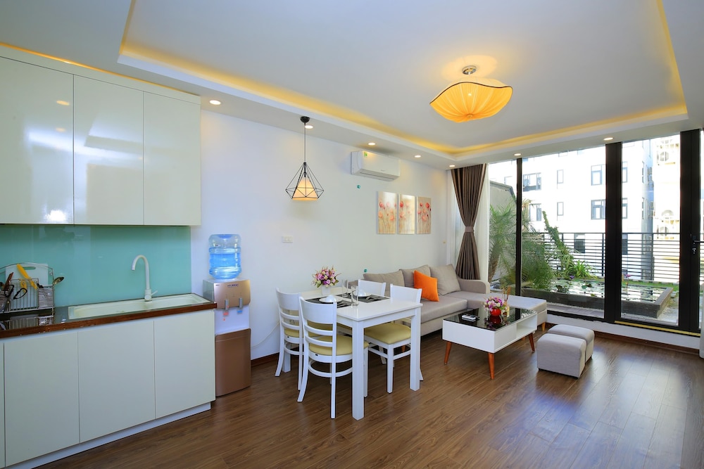 Luxury Apartment, Garden View