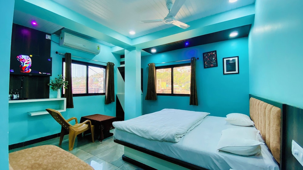 Superior Double Room, Hill View photo 3