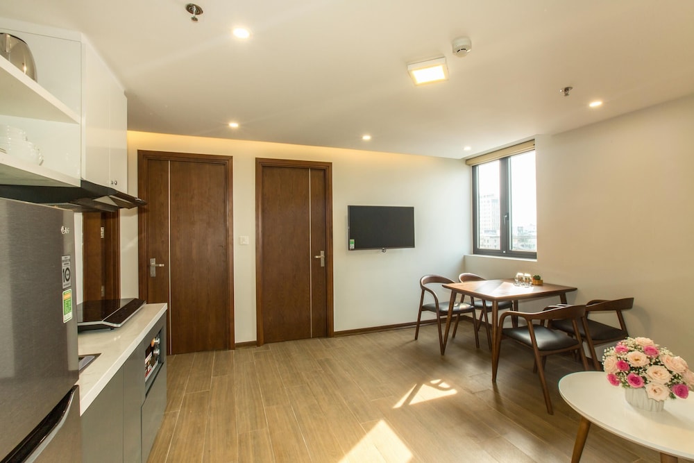 City Apartment, 2 Bedrooms - Photo 8