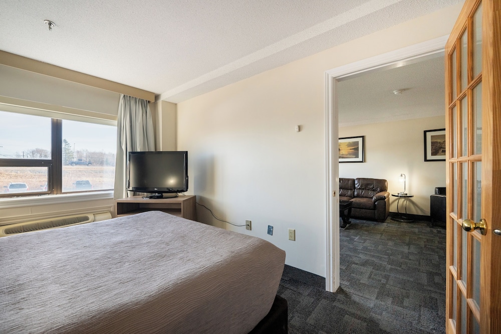 Executive Suite, 1 King Bed photo 2