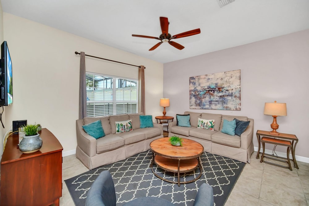 Lovely Family Home - 10min til Disney - Stl107, Billede 3