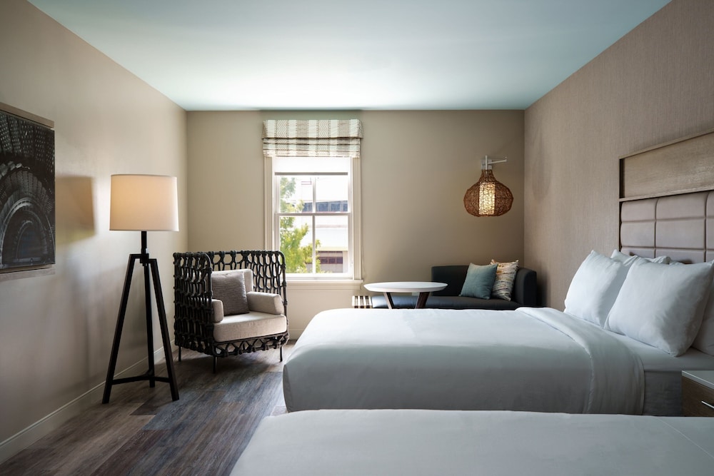 Classic Room, 2 Queen Beds - Photo 3