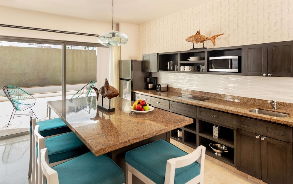 Luxury Suite, 2 Bedrooms - Photo 3