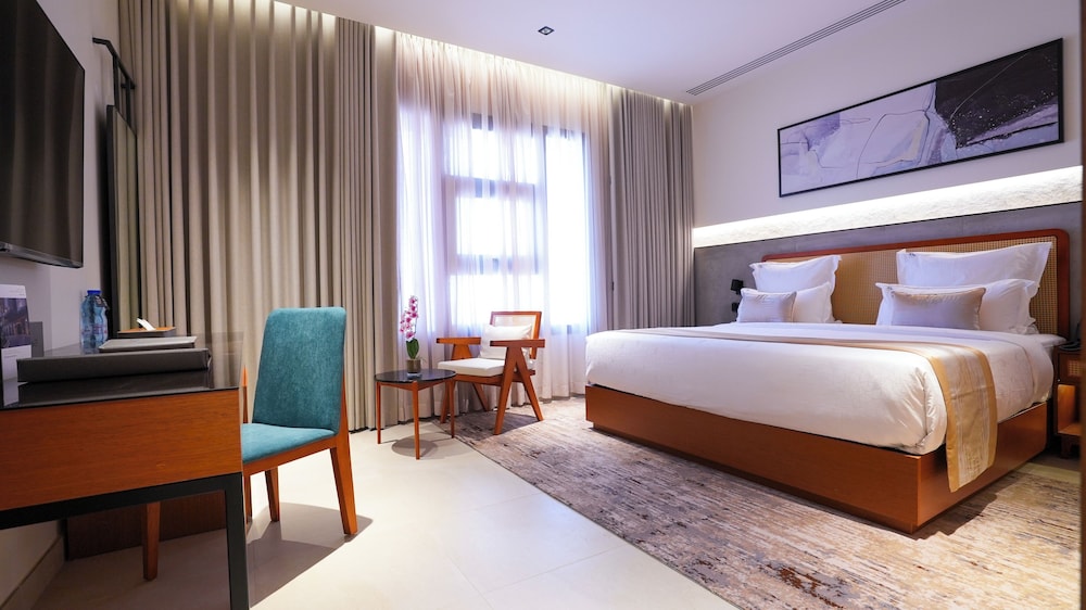 Junior Suite, City View